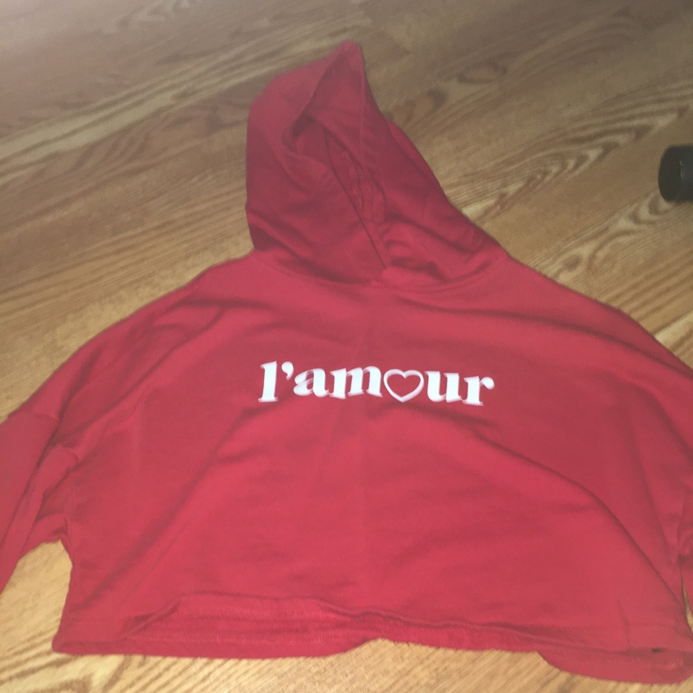I’AMOUR HOODIE CROP TOP!